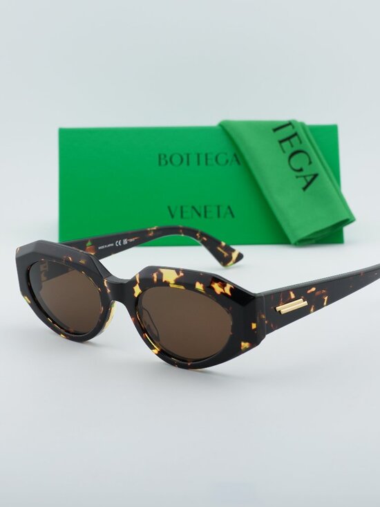 Bottega Veneta BV1031S 002 Oval Sunglasses - Havana / Brown main image 9
